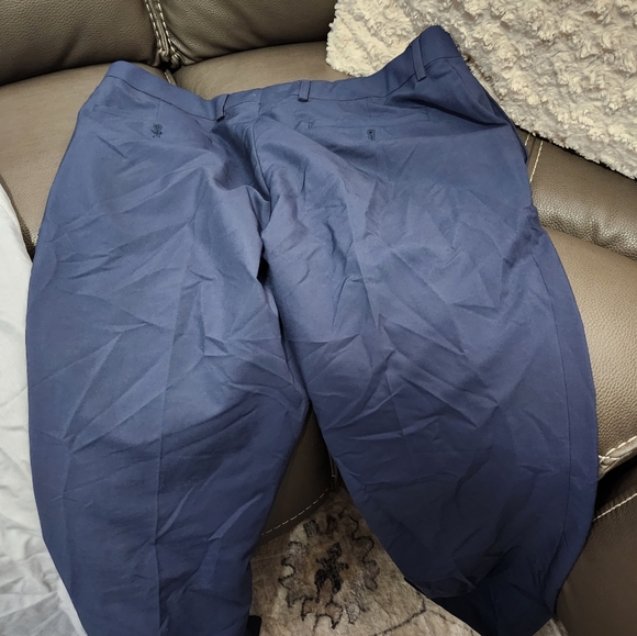 Louise Raphael Slacks - Picture 5 of 5